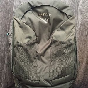 Like New Osprey Fairview 40